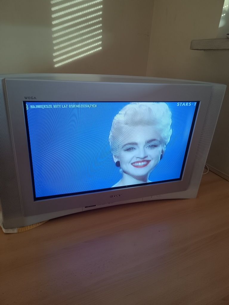 Telewizor SONY KV-32FQ85B kineskopowy