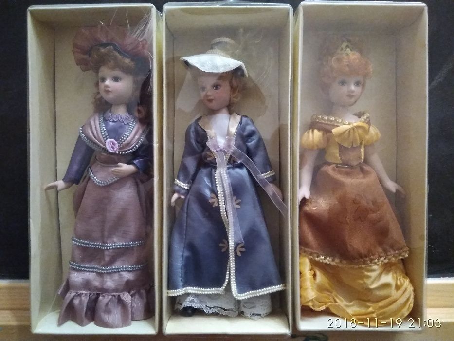 порцелянові ляльки колекційні