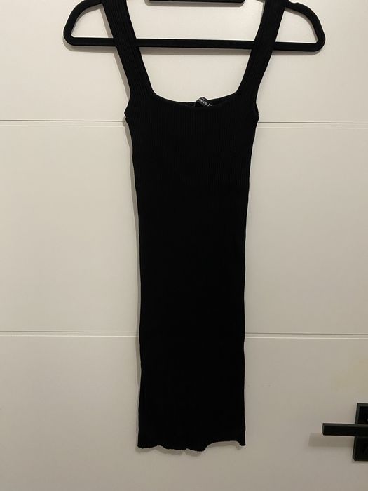 Sukienka mini z dzianiny Stradivarius