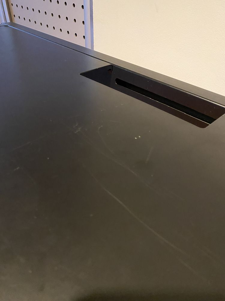 Stół/stolik/stanowisko dla dj