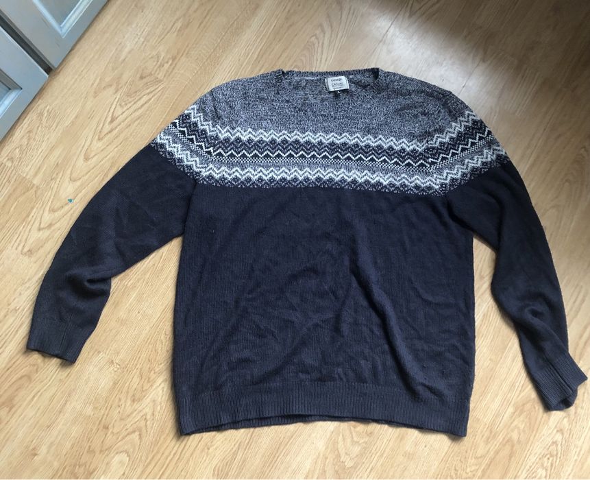 Wełniany sweter rozmiar L