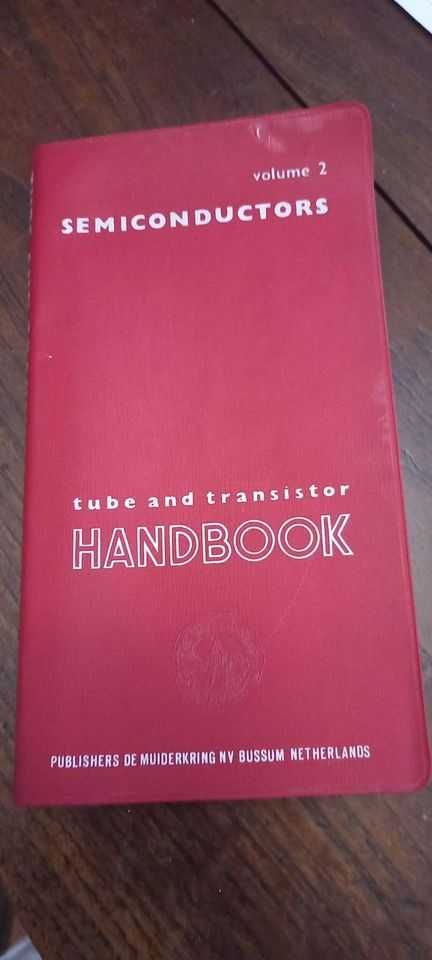 -Livro sobre semicondutores tube and transistor  2º volume 1961