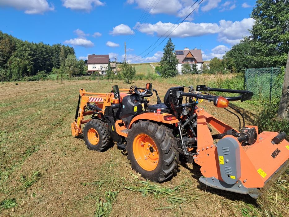Koszenie nieużytków, łąk, wysokich zarośli kosiarką bijakową
