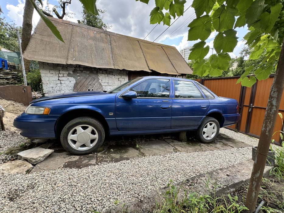Ford Taurus SHO 3.0 Yamaha V6 (220 к.с.), 1992 рік