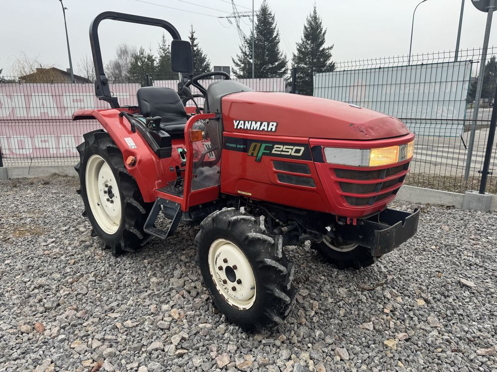 Traktorek traktor ogrodniczy Yanmar AF250 | Wspomaganie | Rewers | 4x4