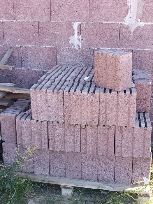 Pustak ścienny czamaninek