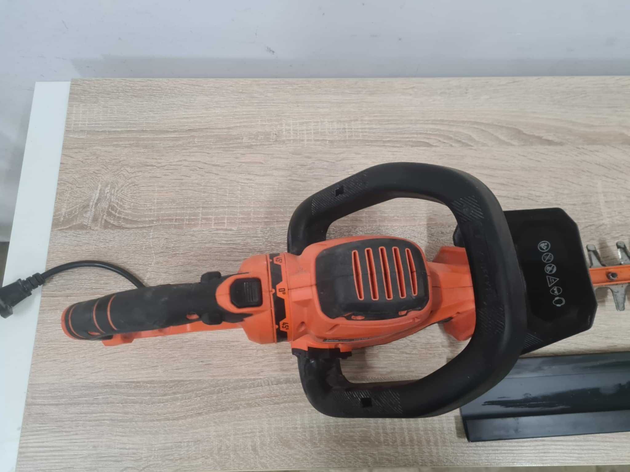 Nożyce do żywopłotu BLACK&DECKER 650W