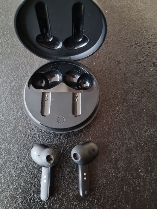 Бездротові блютуз навушники  орро .