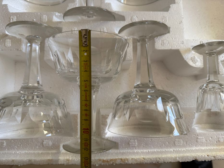 Serviço de copos de cristal antigos - Pouco usados ou novos