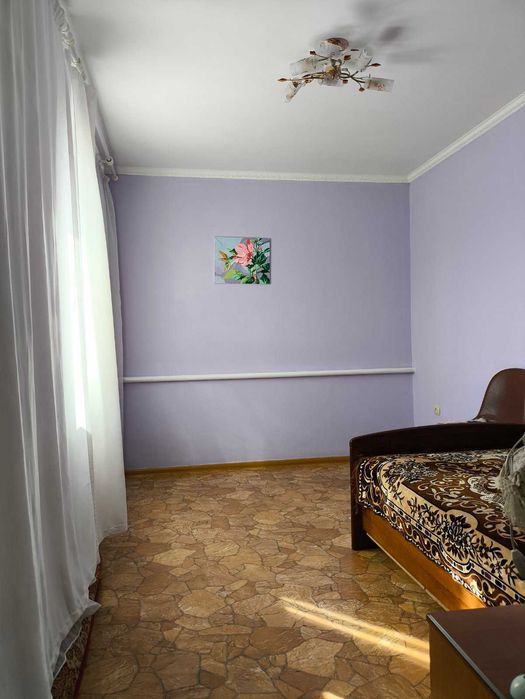 село Дачное, добротный дом 2 эт, 10 сот.  Рядом Нерубайское.