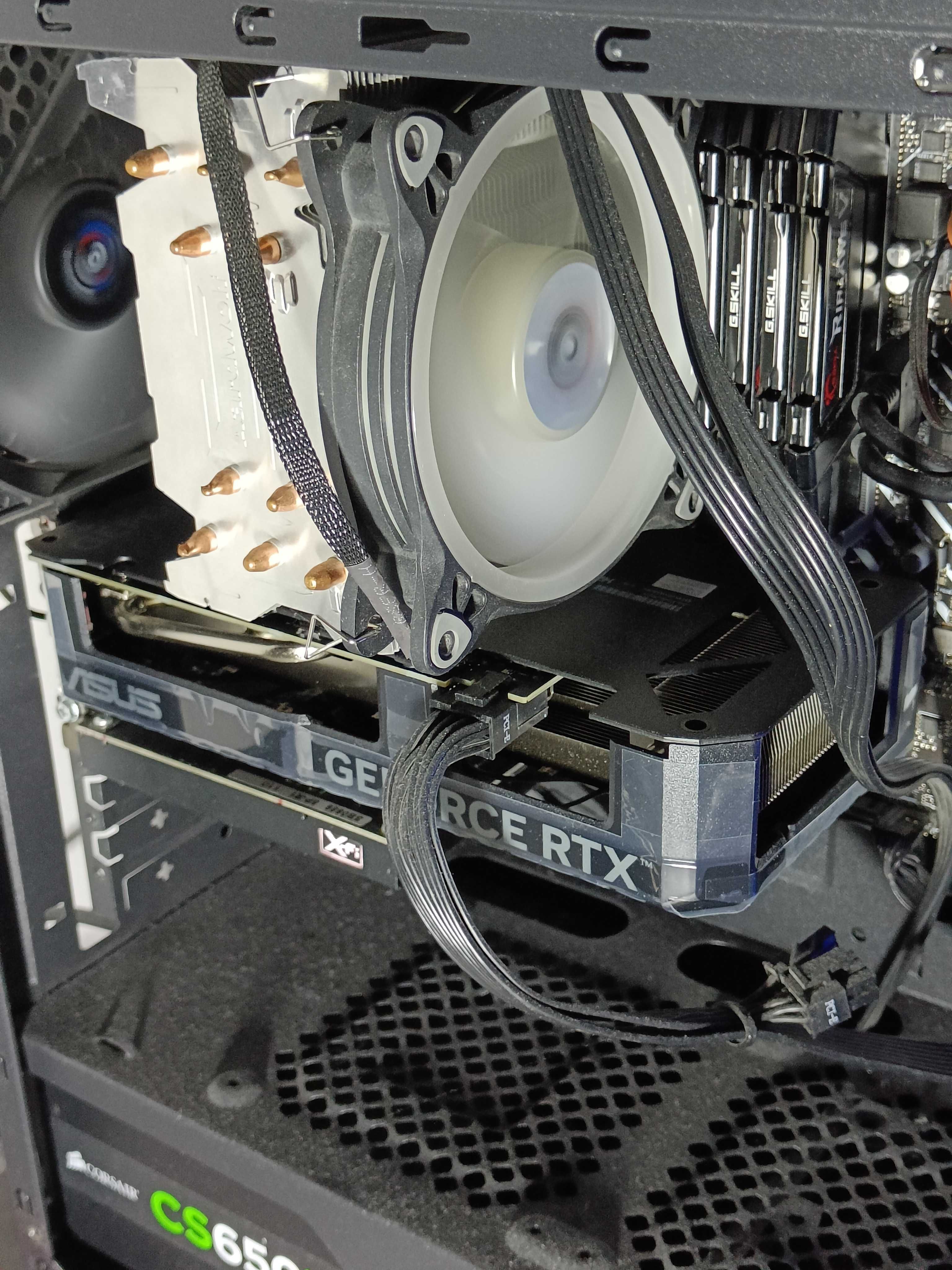 Процесор Intel Core i7-13700 LGA1700 16 ядер 24 потоки 5.2ГГц ІДЕАЛ!