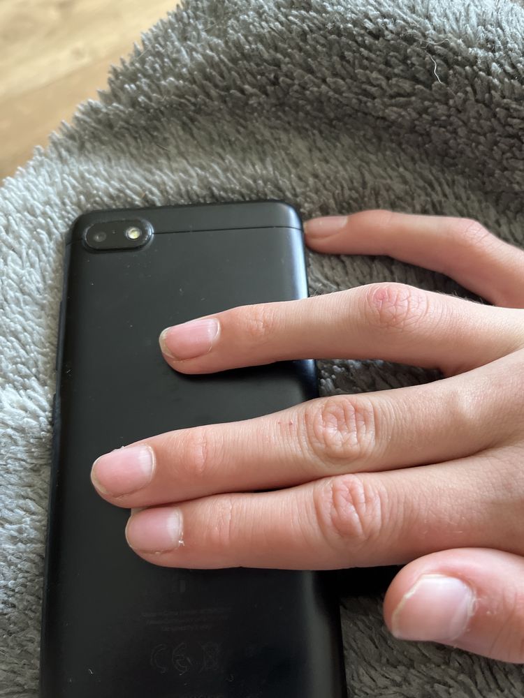 Redmi 6a с зарядкой в комплекте в гарному стані