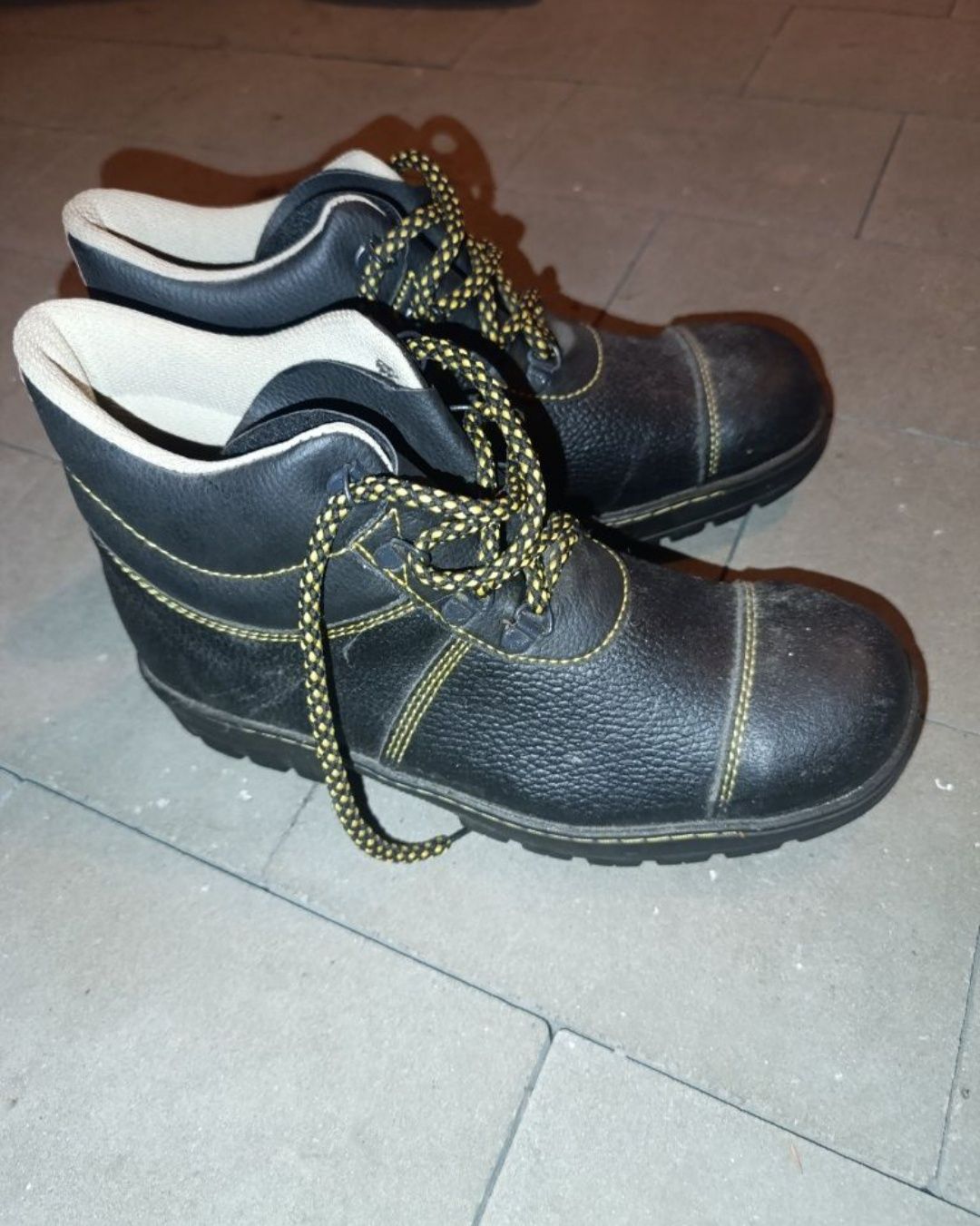 Nowe buty robocze / trzewiki męskie rozm 42
