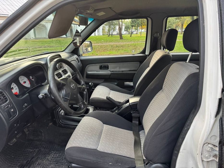 Продам пікап Nissan Navara NP300 D22