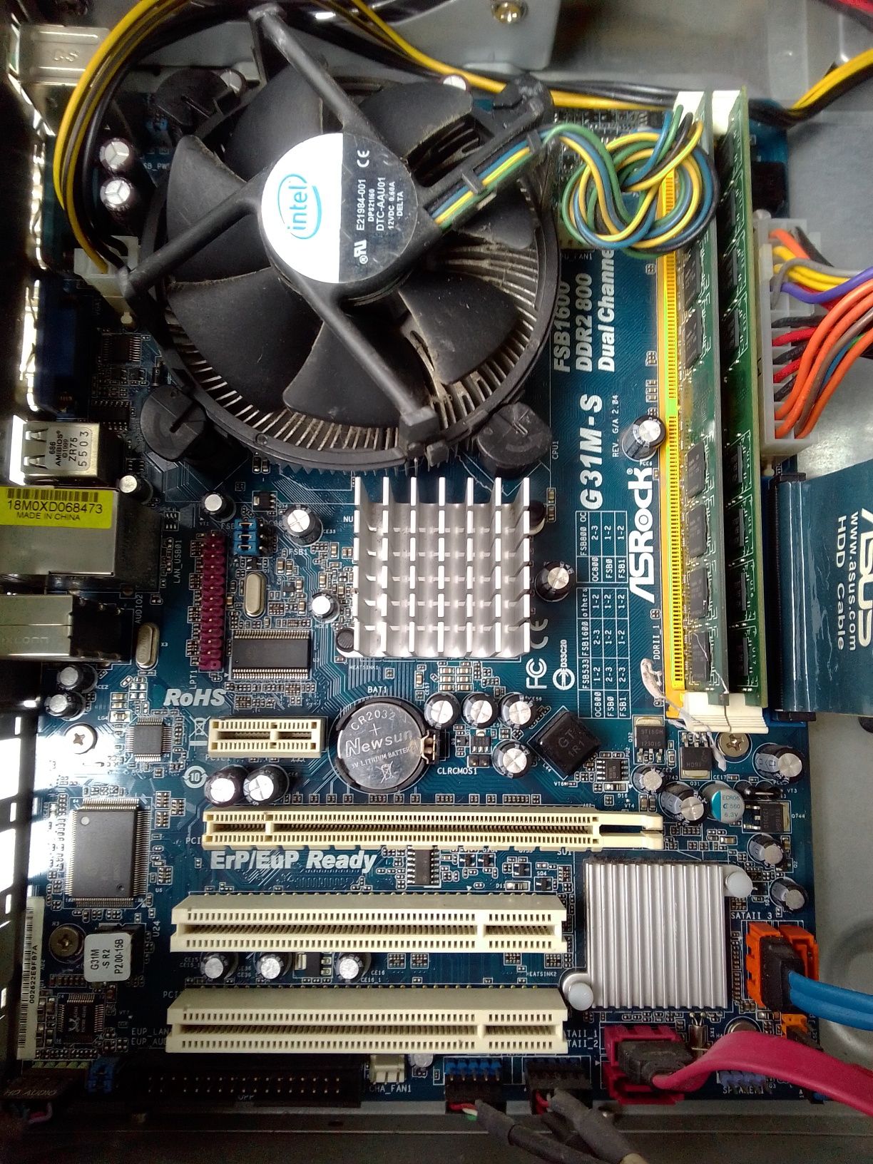 Komputer z Ms Office 2007 Retro PC Vobis Core2Quad Q9400