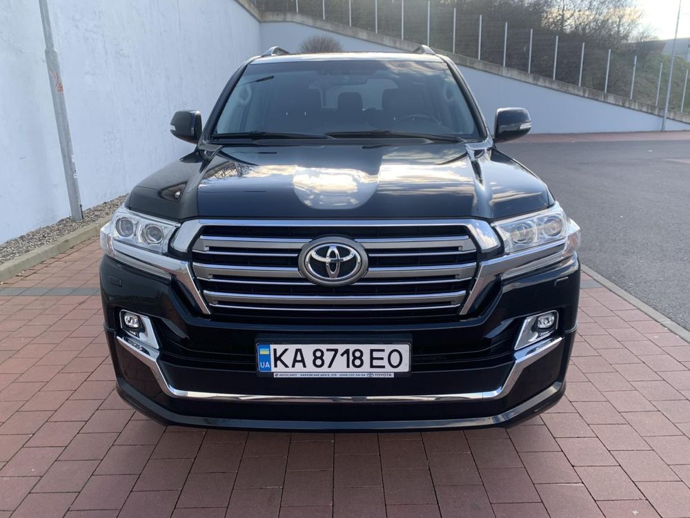 Продам - Toyota Land Cruiser 200 -