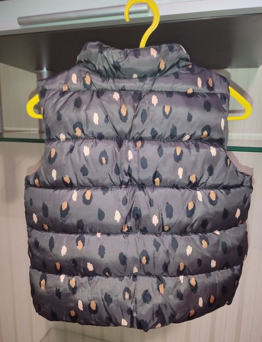 Дитячий утеплений жилет Mango.