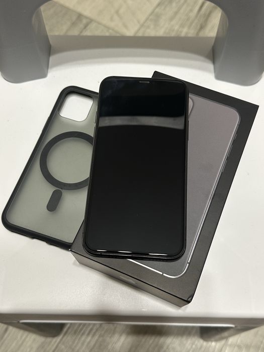 Iphone 11 pro 256 gb в ідеальному стані айфон 11 про