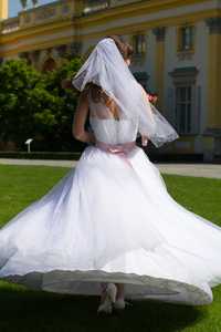 Suknia ślubna, rozmiar 36/38, ew. poprawki w Pracowni lub ZAMINA.