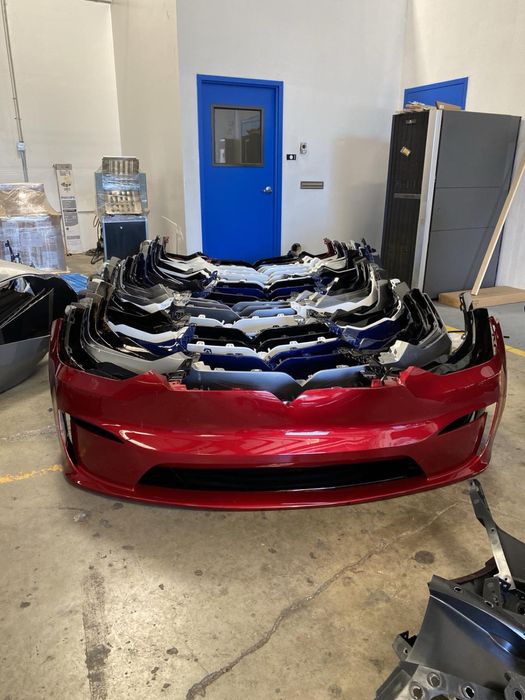 Tesla model S plaid тесла плейд запчасти бампер крило капот фари