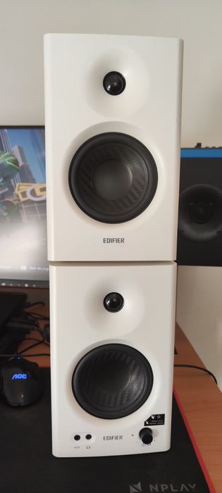 Monitor de áudio Edifier MR4, excelente estado, semi-novo, zero marcas