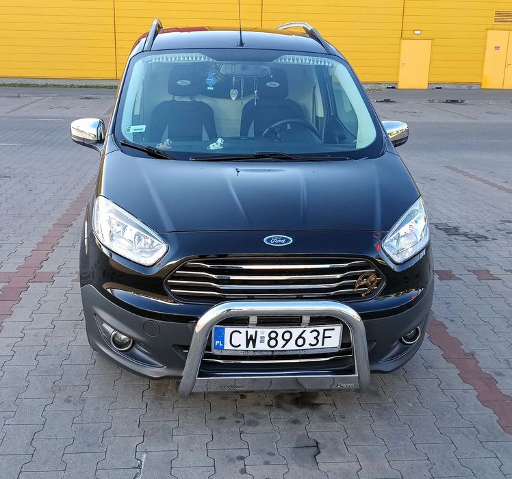 Ford TRANSIT COURIER