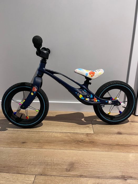 Rowerek biegowy dla dziewczynki