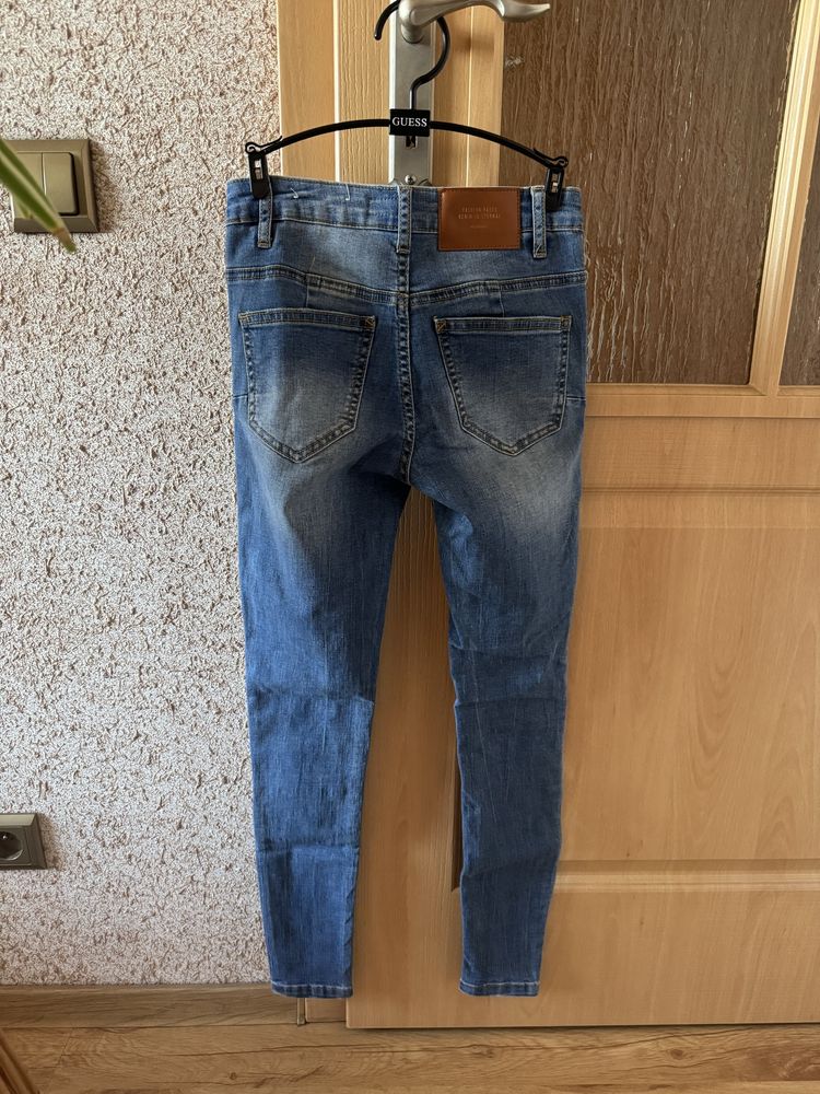 Jeansy Diverse rozmiar XS