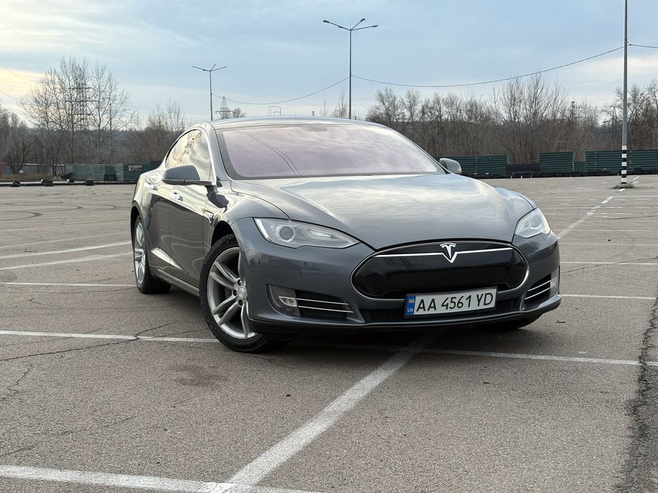 Продам Tesla model S