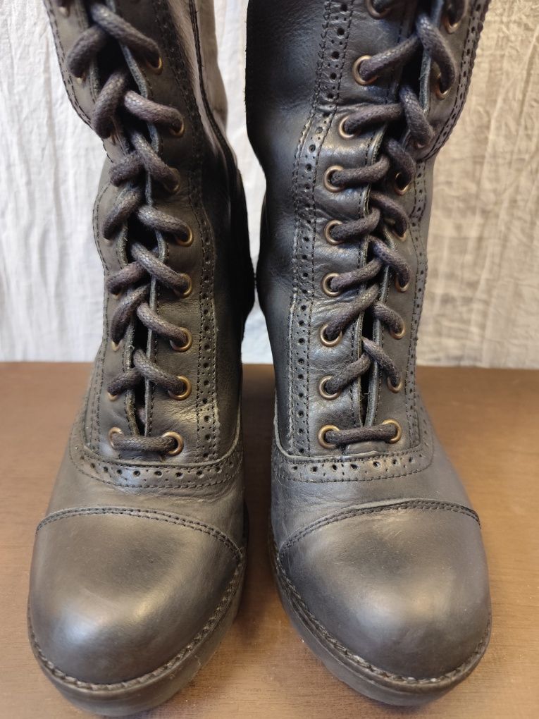 Botas Pele estilo Retro