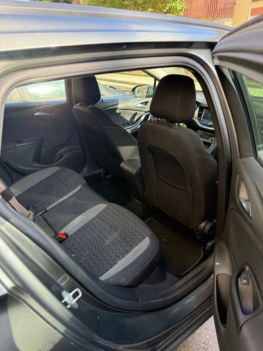 Opel Astra sport uber bolt