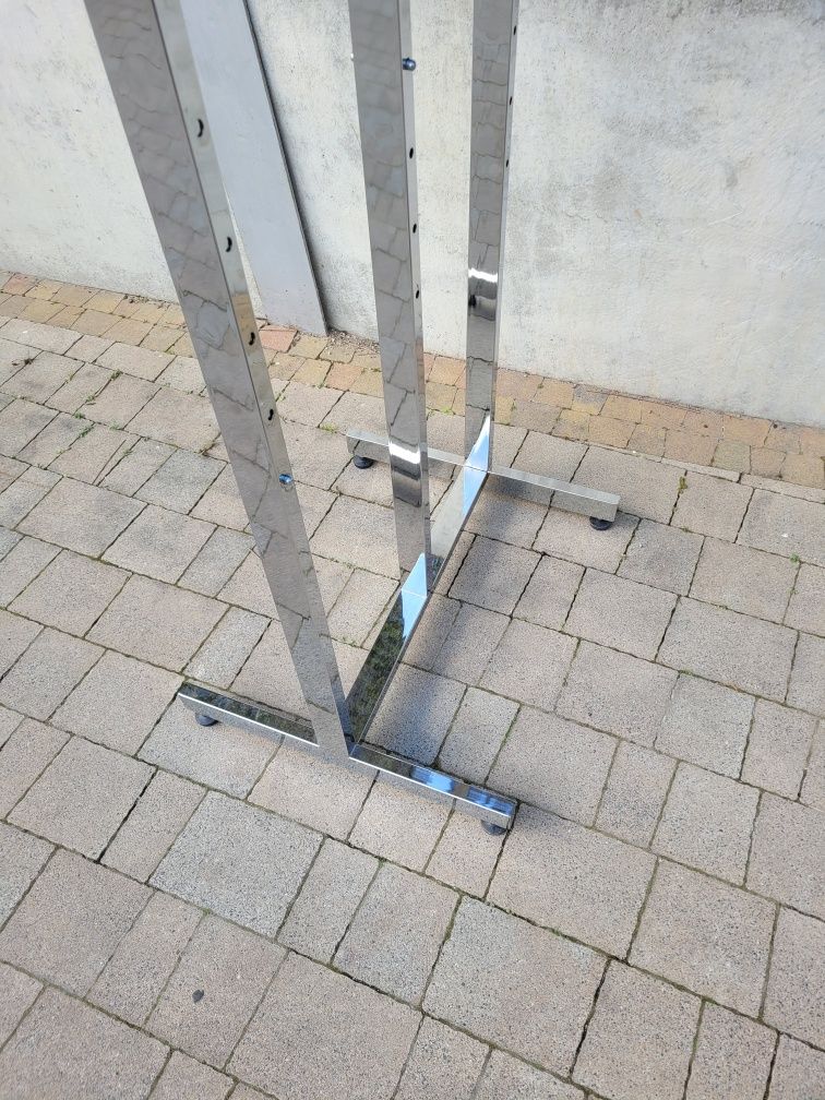 Wieszak stojak na ubrania