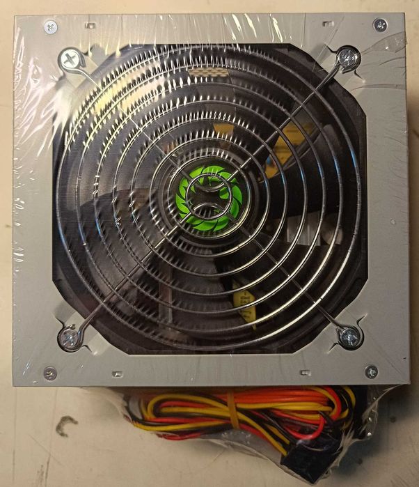 Продам блок питания Gamemax GM-400 новый