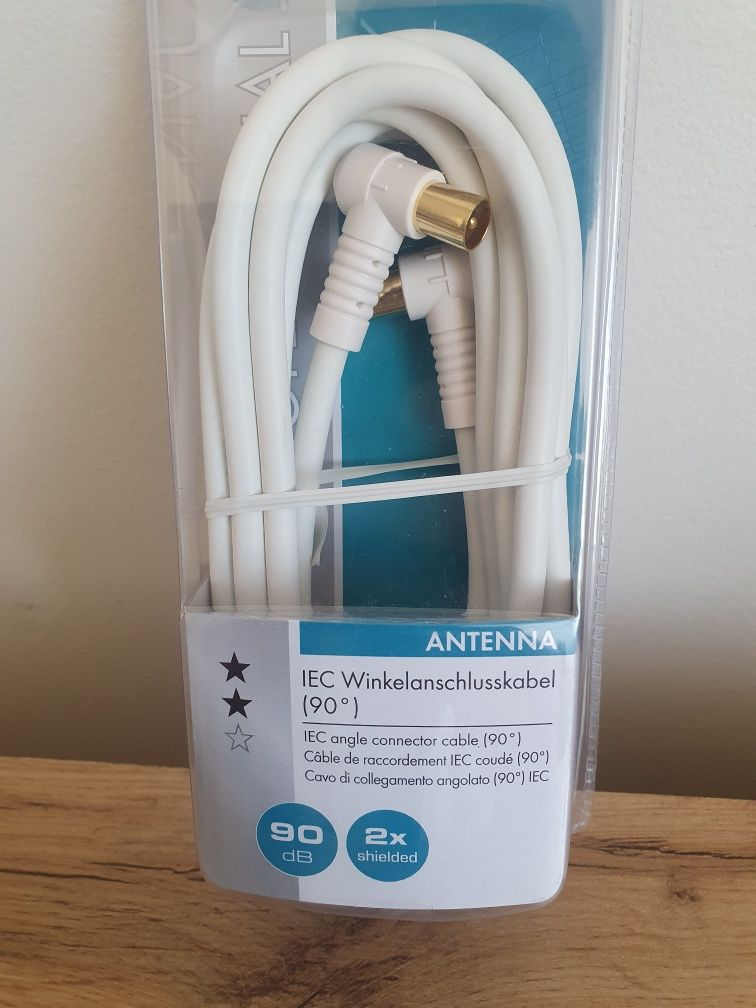 Kabel przyłączeniowy Antenowy KVKWHQ30 IEC 90° Schwaiger