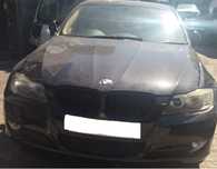 BMW E90 LCI 320 i 2011 | PARA PEÇAS |