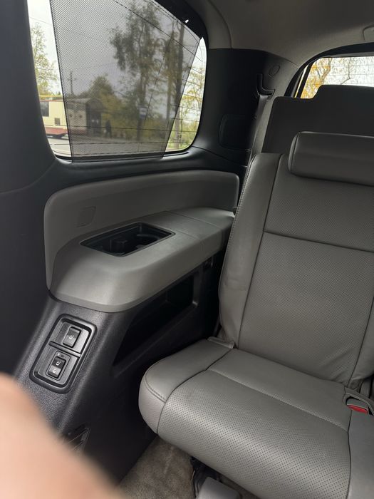 Toyota sequoia platinum