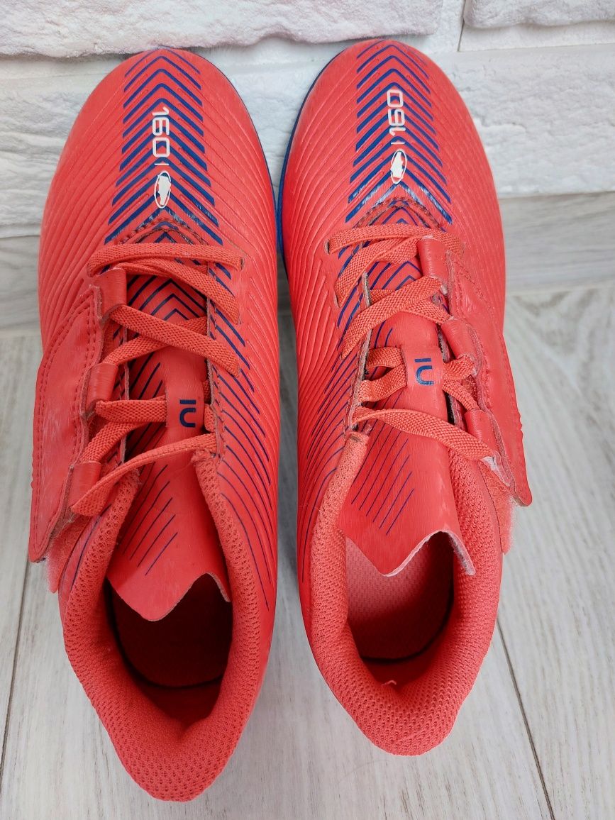 Korki sportowe firmy Kipsta 34