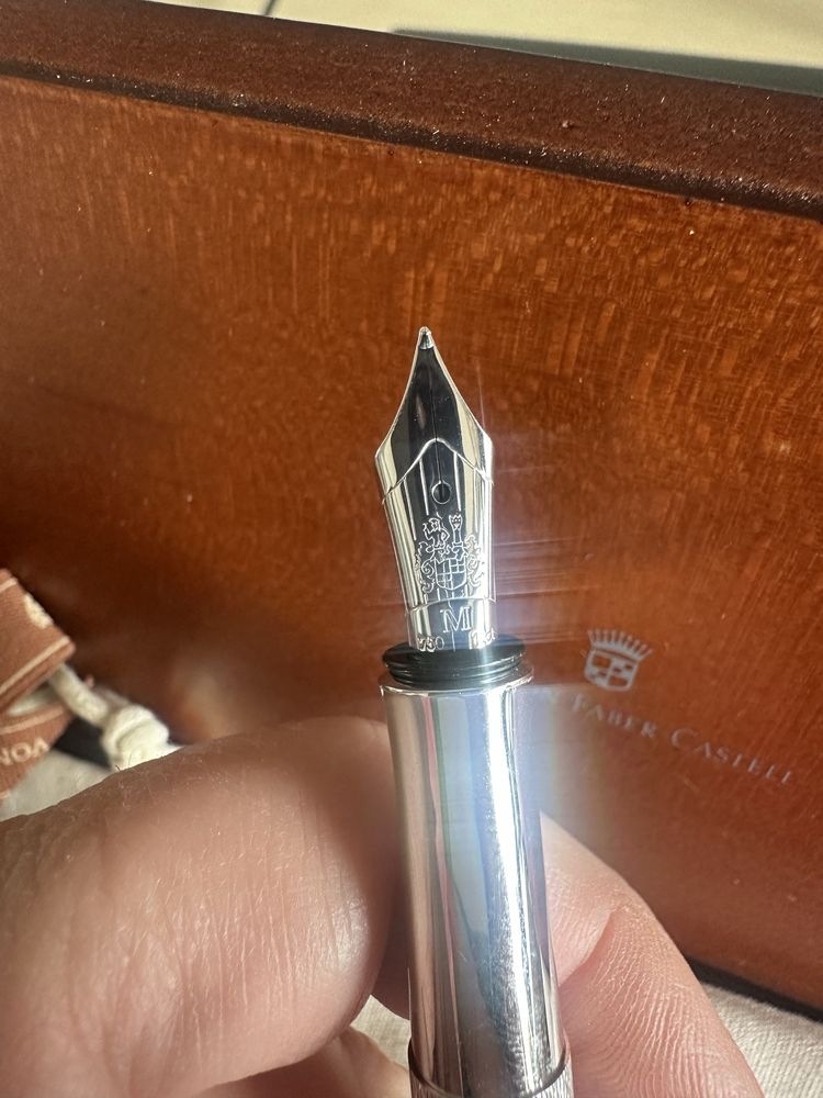 Pióro wieczne marki Graf von Faber-Castell razem z opakowaniami - nowe