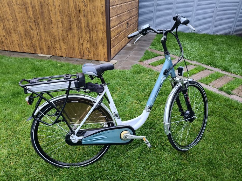 Holenderski rower elektryczny koła 28 rama 50