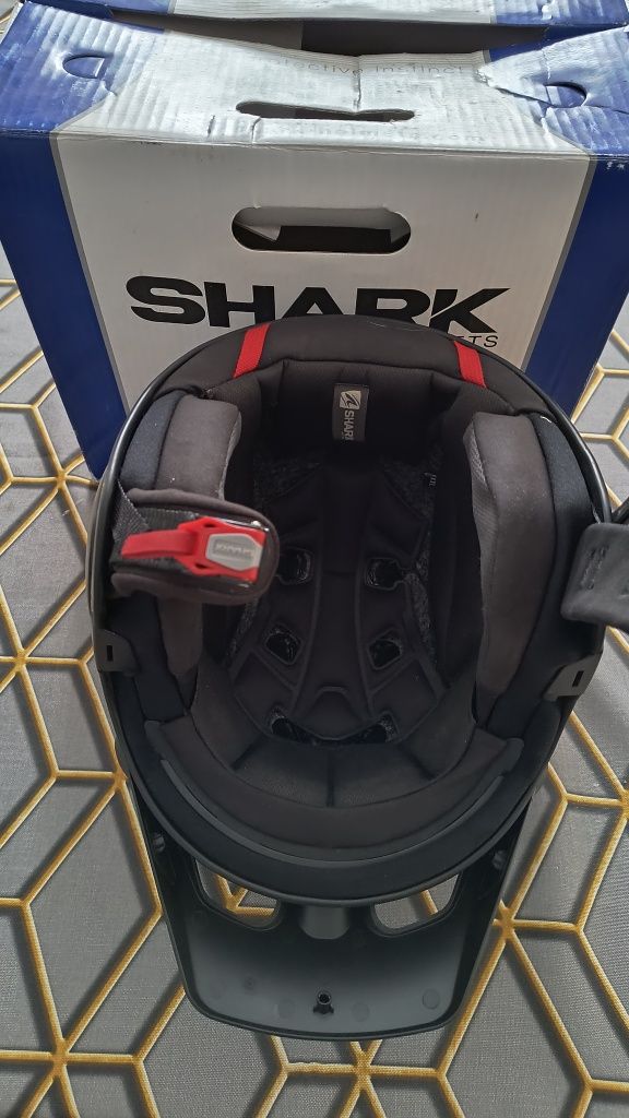 Kask SHARK ATV dark w bardzo dobrym stanie