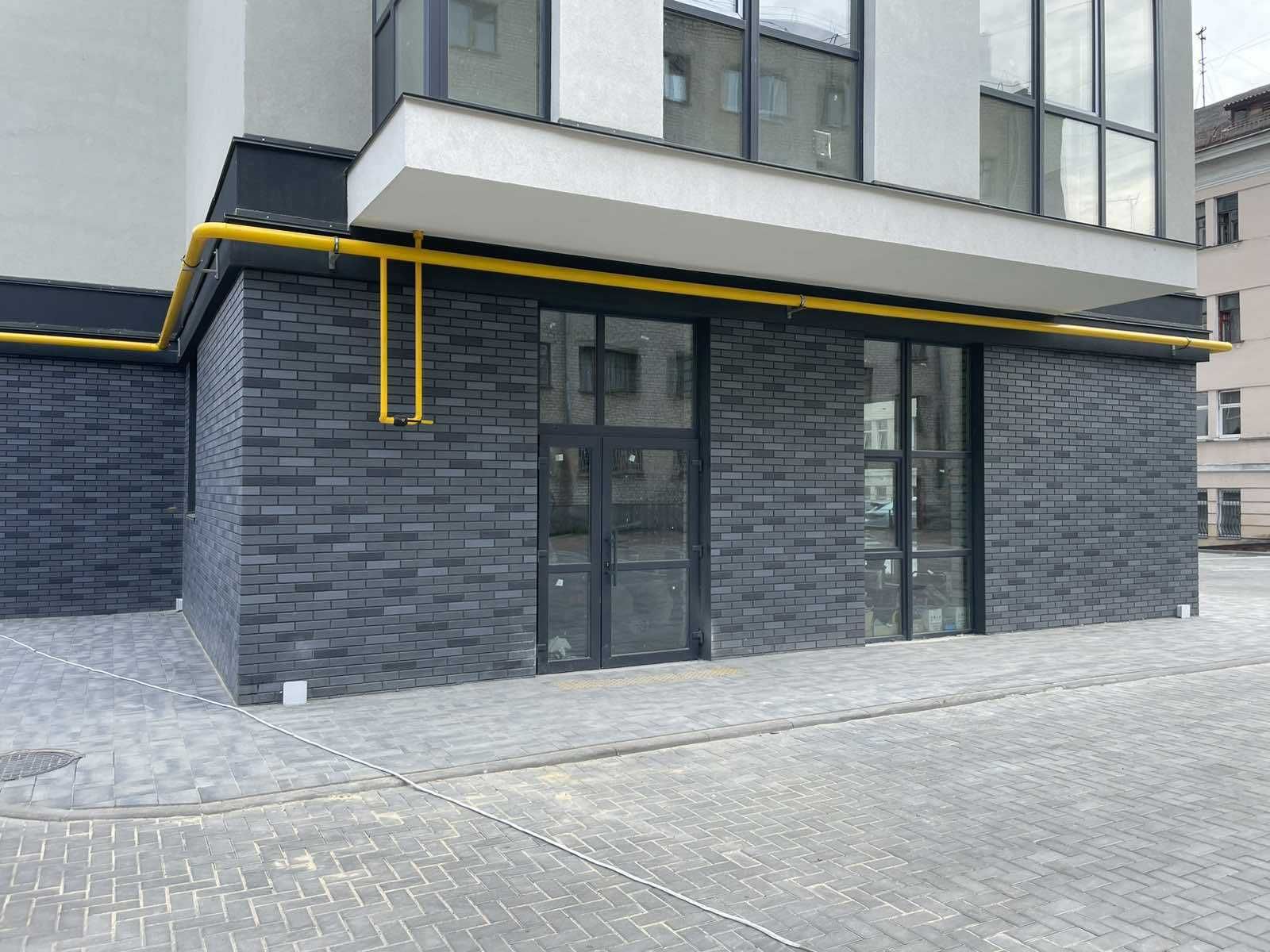 Комерційне приміщення 72м2 під оренду, центр міста,  ЖК "СТАТУС"