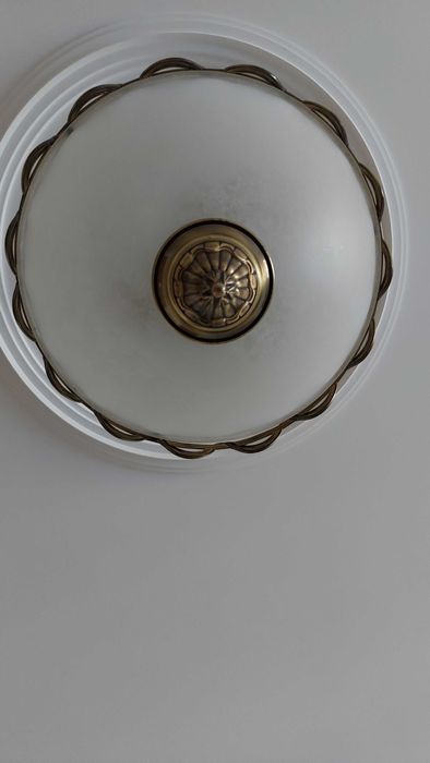 Candeeiro de Teto Clássico