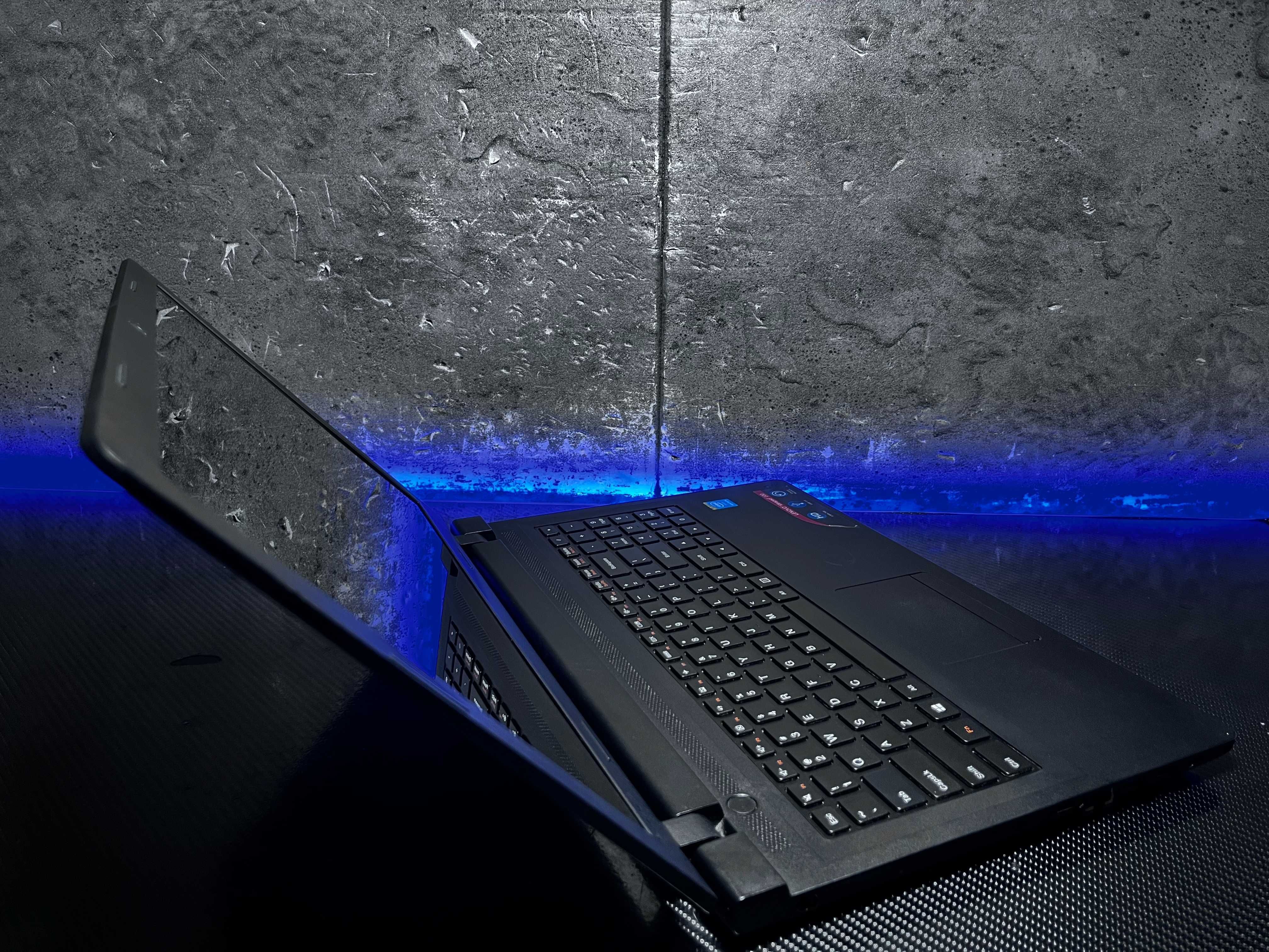 Lenovo IdeaPad 100-15IBY | 15.6 LED | Quad-Core | Intel HD | 4GB 128GB