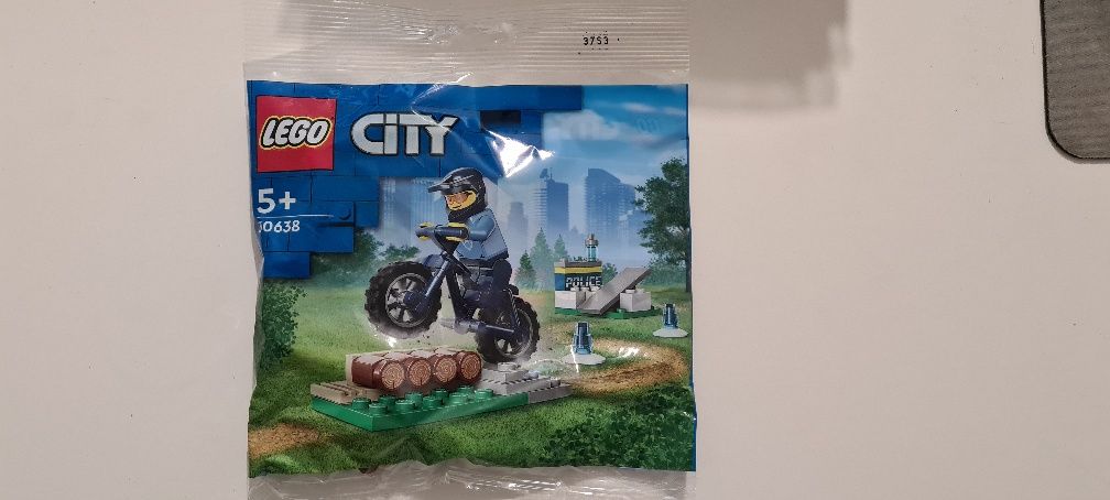 Продам Lego City 30638