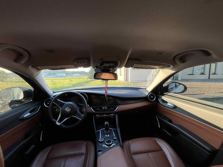 Alfa Romeo Giulia Sport RWD