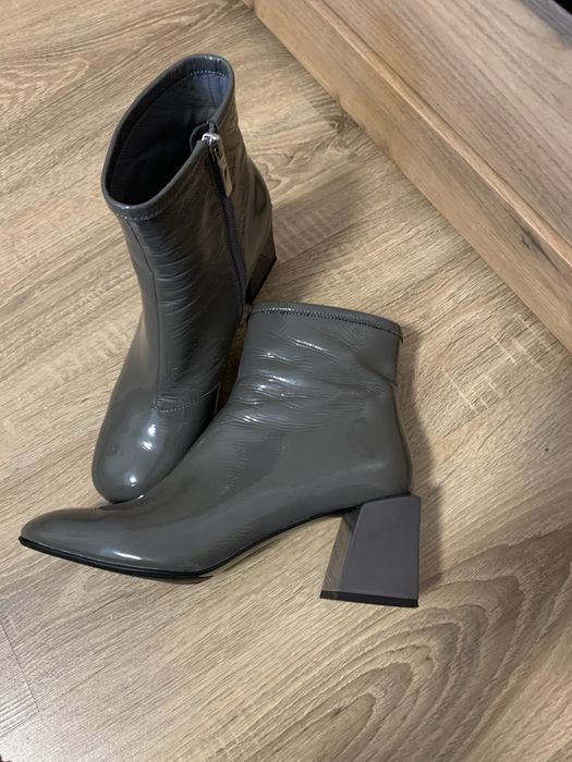 Черевички-ботильйони (37)натуральна шкіра лак