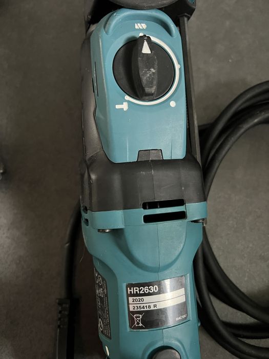 Мережевий перфоратор Makita HR 2630