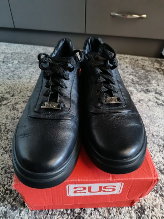 Продам чоловічі шкіряні кеди