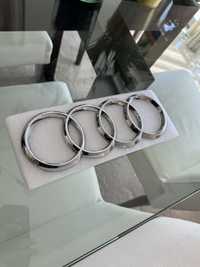Emblemas/Simbolo Audi A6 prateados Genuinos
