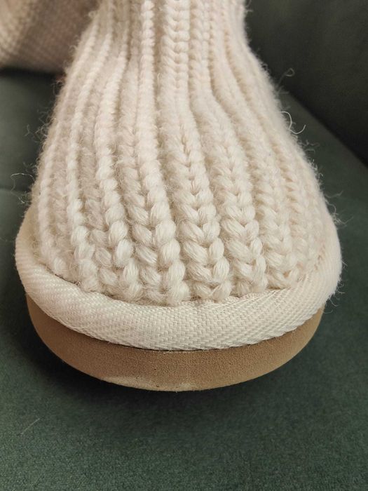 BOTAS novas  de LÃ  marca UGG